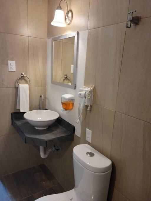 Departamento Privado7, 2 Camas Matri, Parking, Cocina Equipada, Wifi 65 Mb, 2 Climas,Centrico,Tv Smart Apartment Ciudad Valles Exterior photo